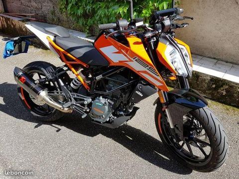 MAGNIFIQUE KTM DUKE 125 AKRAPOVIC