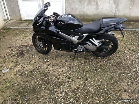 Honda VFR800F