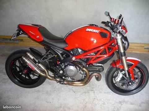 Ducati monster 1100 evo