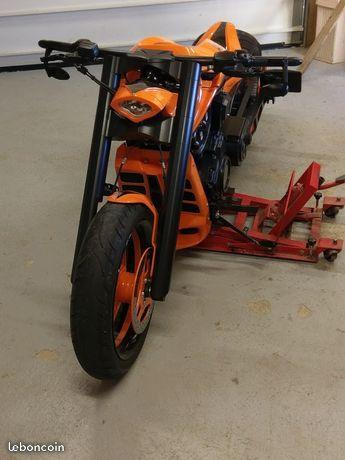 Harley Davidson HURACAN Show Bike en 330