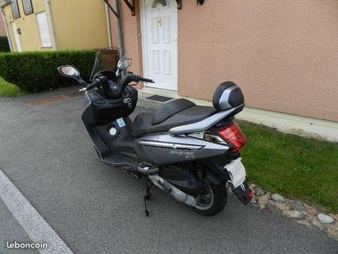 scooter Sym 250