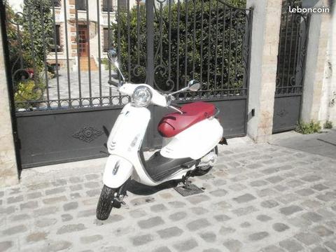 Vespa PRIMAVERA 50