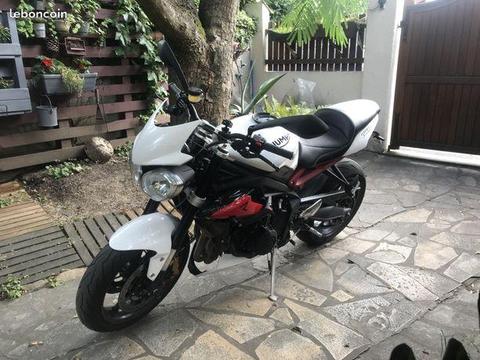 Street triple r