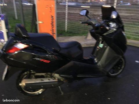 Satelis RS 125
