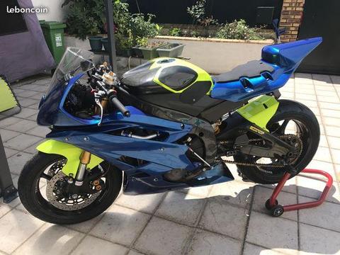 Yamaha R6 équipé piste (avec CG)