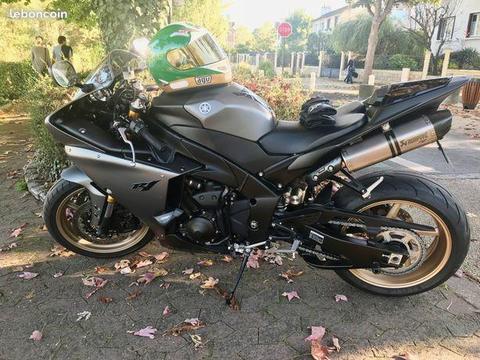 Yamaha R1