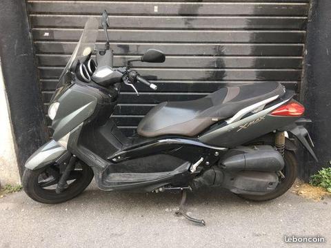 X-max 125 ABS business