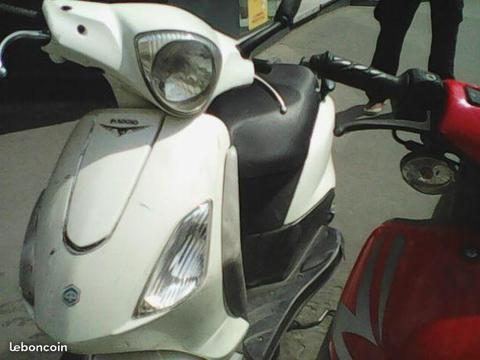 Piaggio Fly 50 cc 2t bas moteur HS