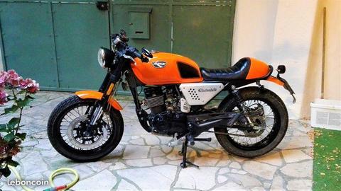 Masai Black Cafe 125 2017 TBE (valeur neuve 2590E)