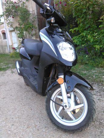 Scooter 50 sym pour export