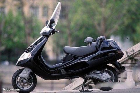 Piaggio LX 125 2T