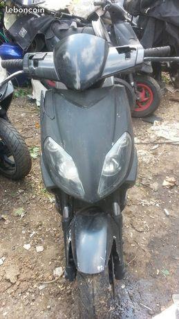 Scooter APRILIA Sport City 50 2T pièces