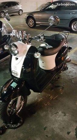 SCOOTER 
