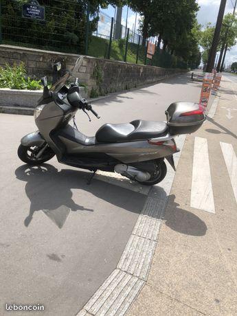 Scooter honda swing fes