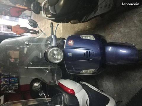 Vespa gts 125