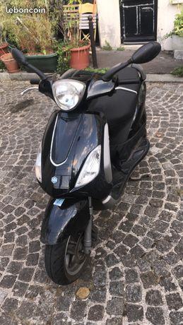 Scooter Piaggio Fly 50cc