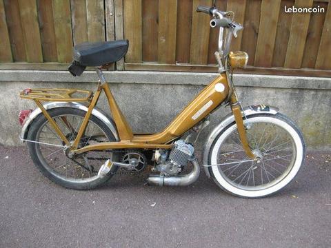 Mobylette ancienne tout d'origine 