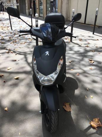 Scooter Peugeot kisbee