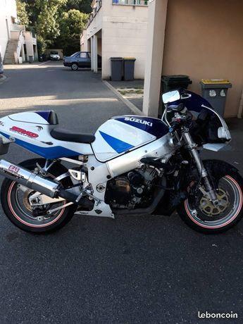Suzuki 750 face sera