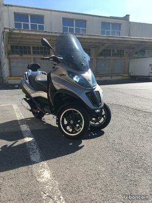 PIAGGIO MP3 250 LT iESPORT Equipé Révisé Garantie
