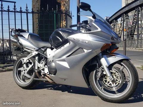 Honda VFR 800 VTEC
