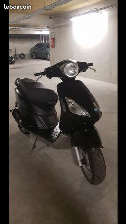 Scooter Piaggio 50 2t