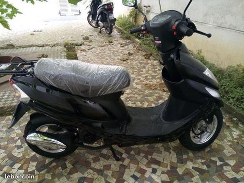 Scooter 50 cc neuf