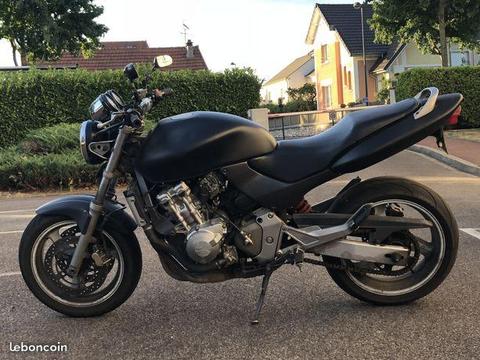Moto hornet 600