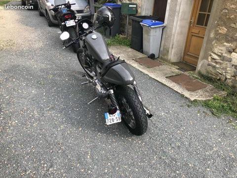 Harley sportster 883