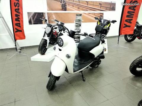 Scooter mia 50cc 4t euro 4 déstockage neuf