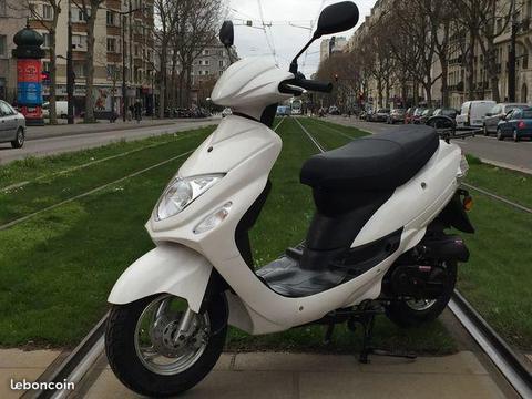 Scooters neuf 50