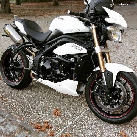 Triumph Speed Triple blanche 1050 ABS de 2015