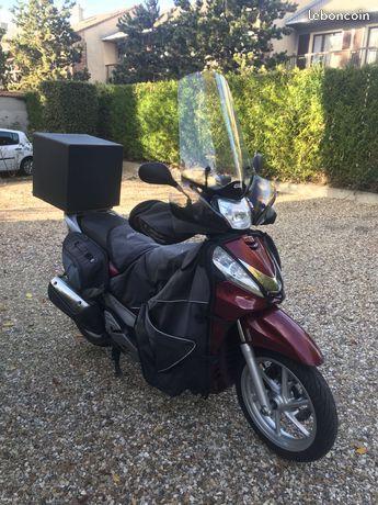 Honda SH 300