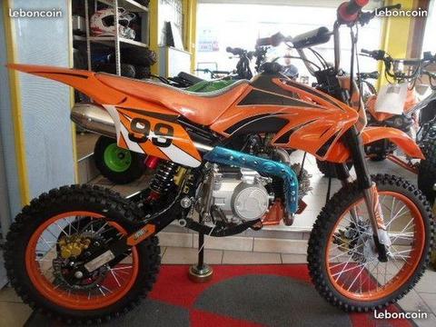 Dirt bike 125cc 4 viteeses roues 14/17 neuf