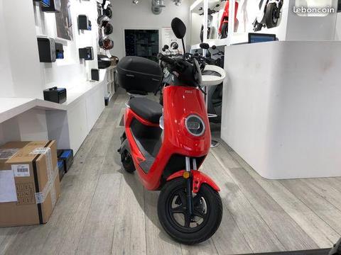 NIU M1 PRO 50cc ROUGE 280KM 2017 GARANTIE